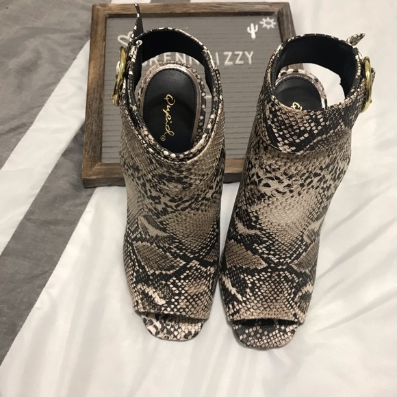 RESTOCKED Snake Print Ankle Booties Cut Out Back - Picture 4 of 8